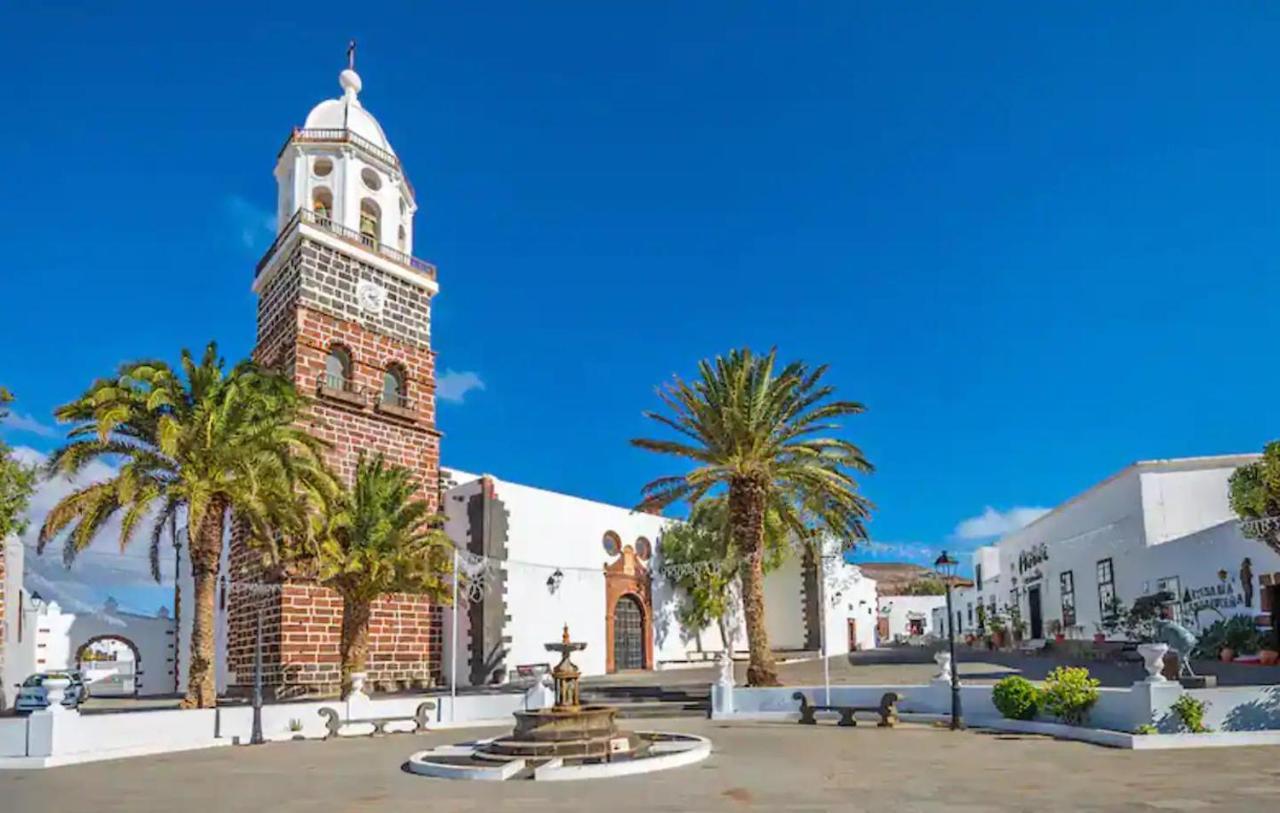Las Nieves Suites Teguise  Extérieur photo