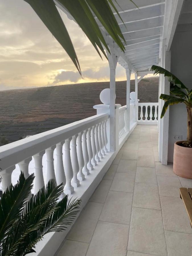 Las Nieves Suites Teguise  Extérieur photo